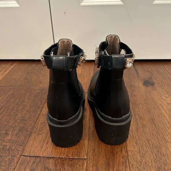 Steve Madden Black Booties - Picture 3 of 5